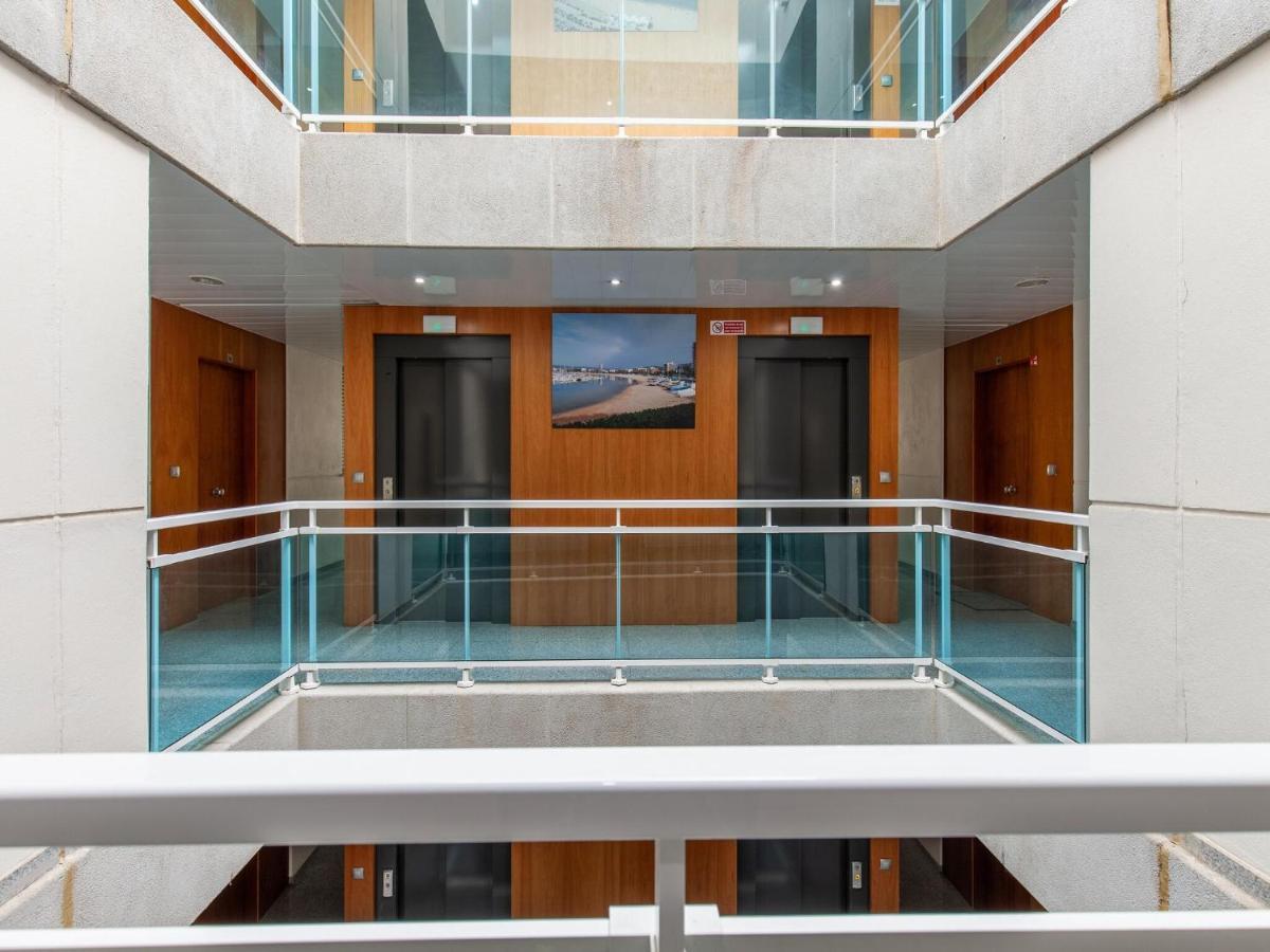 Belvilla By Oyo Modern Apartment In פלאמוס מראה חיצוני תמונה