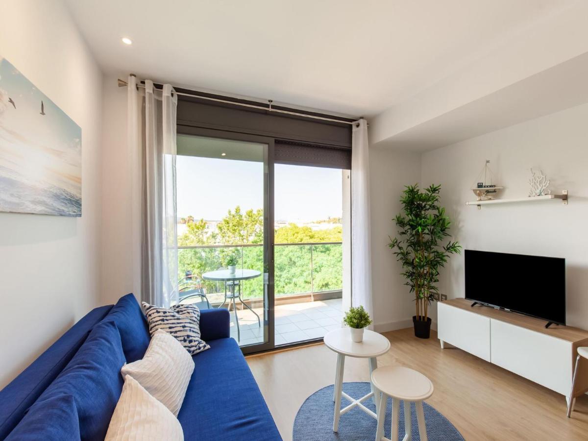 Belvilla By Oyo Modern Apartment In פלאמוס מראה חיצוני תמונה