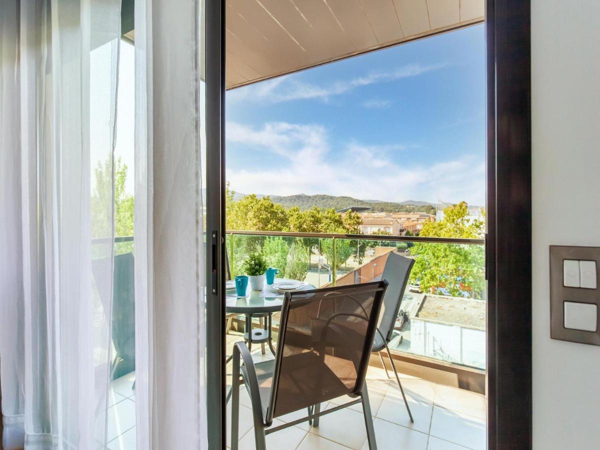 Belvilla By Oyo Modern Apartment In פלאמוס מראה חיצוני תמונה